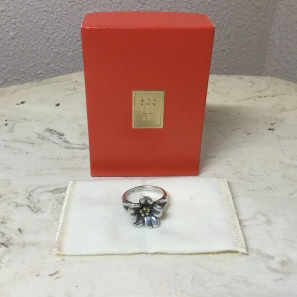 James Avery RARE Retired April Flowers Ring